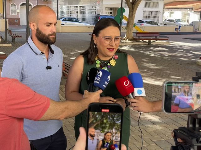 Reverte: 'Los vecinos de la Plaza Doctor Calero continúan demandando más seguridad e iluminación'