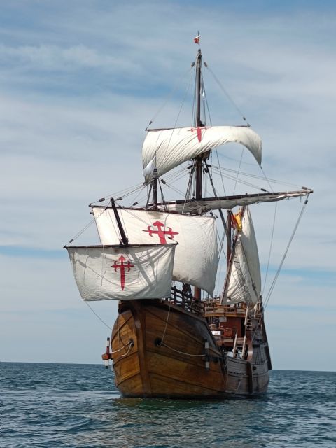 La legendaria Nao Santa María atraca por primera vez en el Puerto de Águilas