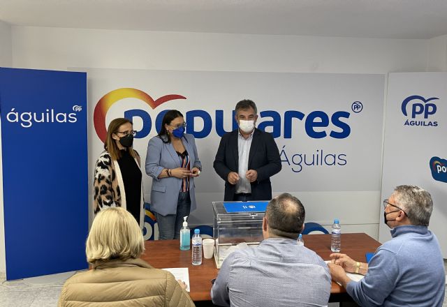 El PP de Águilas vota la candidatura de Alberto Nuñez Feijóo a presidir el Partido Popular