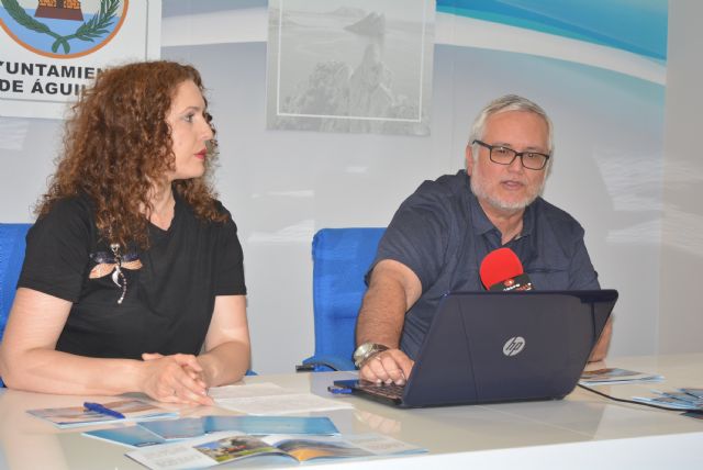 La Concejalía de Turismo edita el folleto Águilas Espectacular en francés y alemán