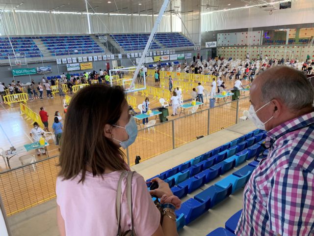 Nuevo éxito de vacunación ayer en el Pabellón Diego Calvo Valera