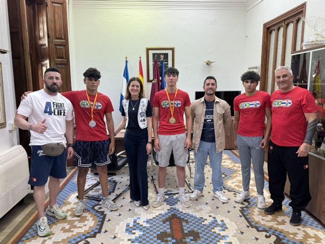 Recepción oficial al equipo MMA del gimnasio Sportgym de Águilas, ganadores del pleno de medallas en el Campeonato de España