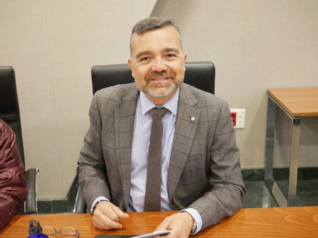 El PP exige reducir el IVA de los alimentos básicos, de la electricidad y del gas y modificar el IRPF tras el aumento 'desmedido' de los impuestos de Sánchez