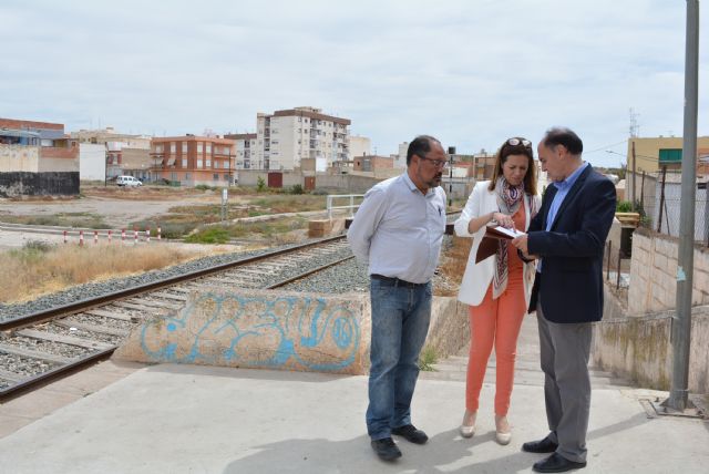 Los trabajos de limpieza y cerramiento de los márgenes de la línea férrea darán comienzo el próximo mes