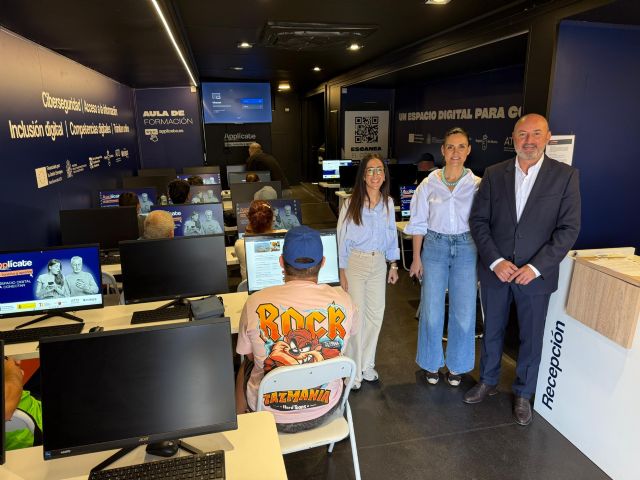 La campa&ntilde;a gratuita de formación digital 'Applícate' se despide hoy de Águilas