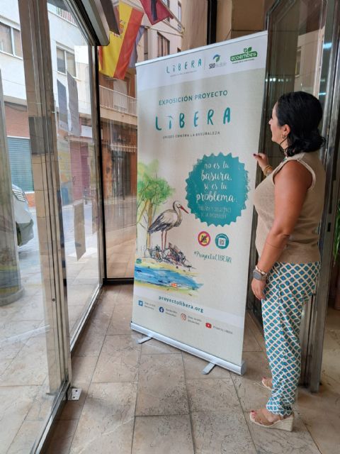 La OMIC acoge la exposición LIBERA de lucha contra la basuraleza
