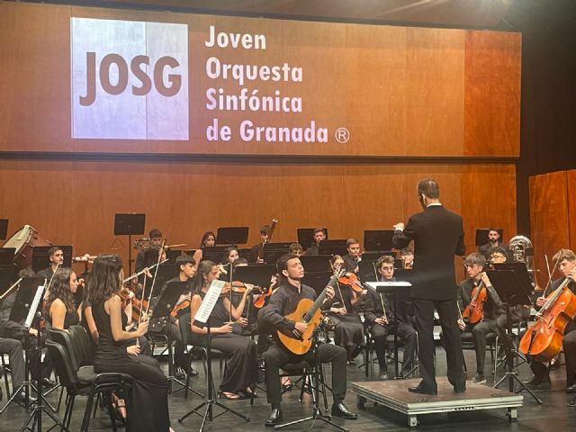 Edmon Levon dirige a la Joven Orquesta Sinfónica de Granada en la inauguración del Ciclo de Orquestas Jóvenes de Águilas