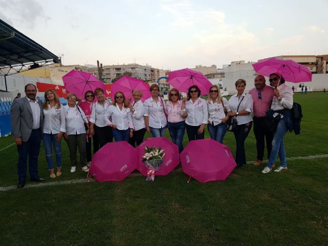 El Rubial se tiñe de rosa como símbolo de apoyo a la lucha contra el cáncer de mama