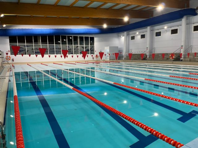 La piscina del Polideportivo abre sus puertas tras una renovación integral