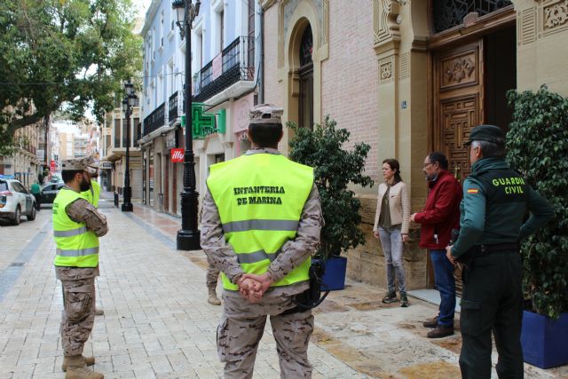 La alcaldesa recibe a los infantes de marina del Tercio de Levante desplegados en Águilas