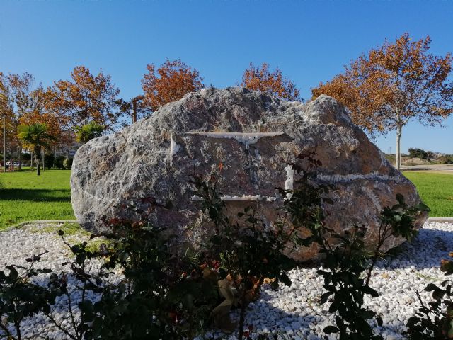 Acto vandálico contra el monolito que recuerda a los nueve aguileños deportados a campos de concentración nazis