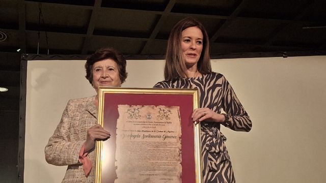 La doctora Ángela Santamaría es nombrada Hija Predilecta de Águilas a título póstumo
