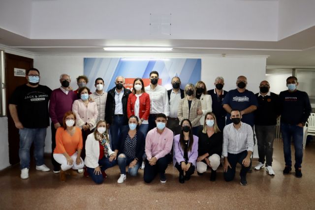 Moreno seguirá liderando el PSOE aguileño con una ejecutiva totalmente renovada respaldada por aclamación en Asamblea