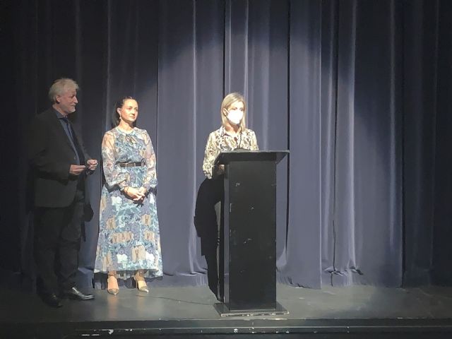 'Cantando sobre las balas' sube el telón del Certamen Nacional de Teatro Aficionado Paco Rabal