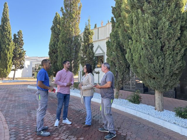 El cementerio listo para la celebración del Día de Todos los Santos