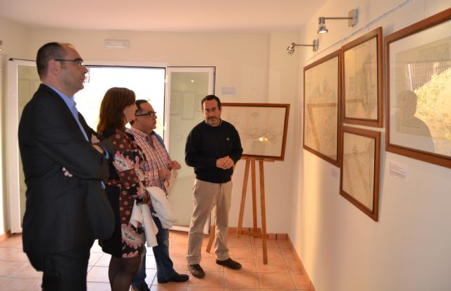 El artista Juan Martínez Lax exhibe parte de su obra en el Hotel Mayarí de Águilas