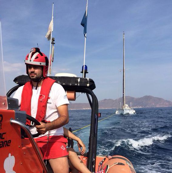 Las embarcaciones de salvamento marítimo de Cruz Roja Española realizan dos rescates durante la jornada de hoy domingo 11 de mayo