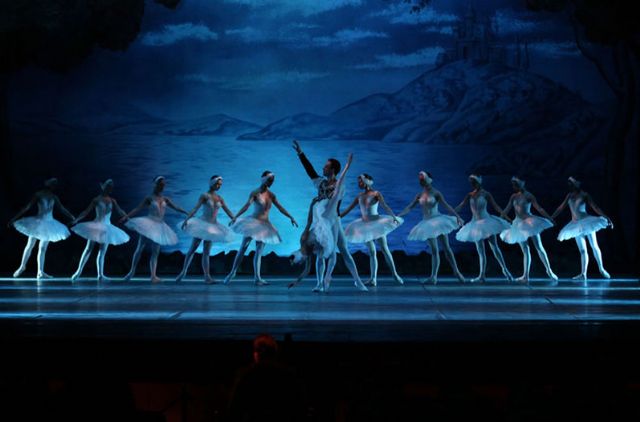 El Ballet Clásico de Rusia representará el lunes en Águilas 'El Lago de los Cisnes'