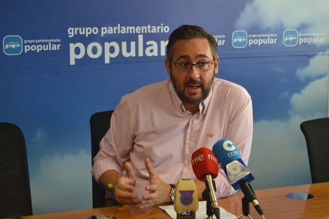 El PP defiende la necesidad del arreglo de la carretera RM-332 que une Águilas con Almería
