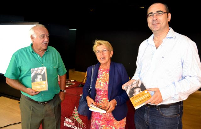 La escritora María José Sevilla presenta en Águilas su libro 'Mi nombre es Ana'