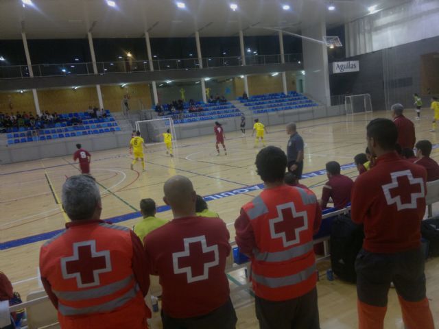 Cruz Roja Española en Águilas presta la cobertura sanitaria a la Selección Española Femenina de Fútbol Sala