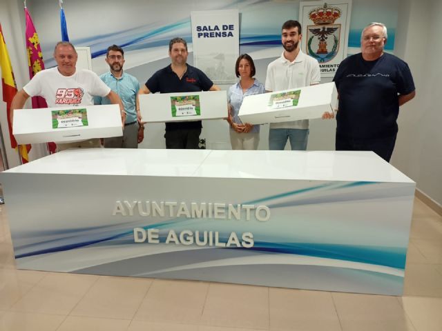 Ecovidrio y el Ayuntamiento de Águilas ponen en marcha la campaña 'Carnaval más verde que nunca' para incentivar el reciclaje de vidrio