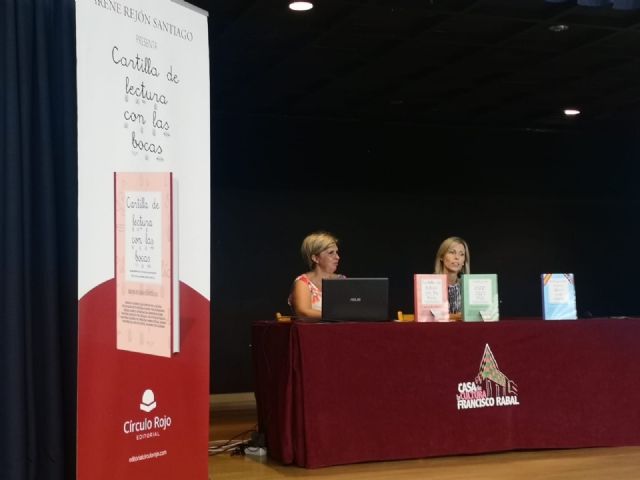 Irene Rejón presenta en la Casa de Cultura 'Cartilla de lectura con las bocas'