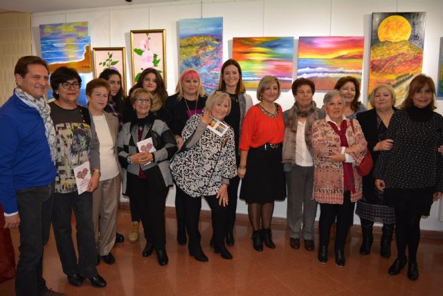 Doce artistas aguileñas participan en la muestra colectiva Pinceladas de Mujer