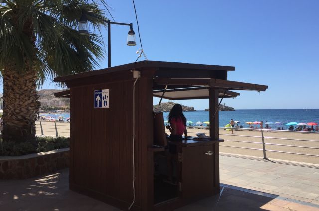 Los puntos de información turística en playas ya están prestando servicio