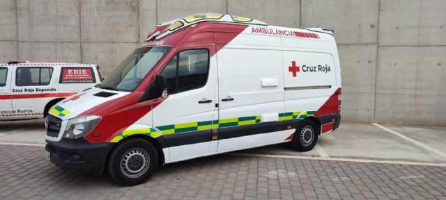 Cruz Roja de Águilas presenta su nueva ambulancia