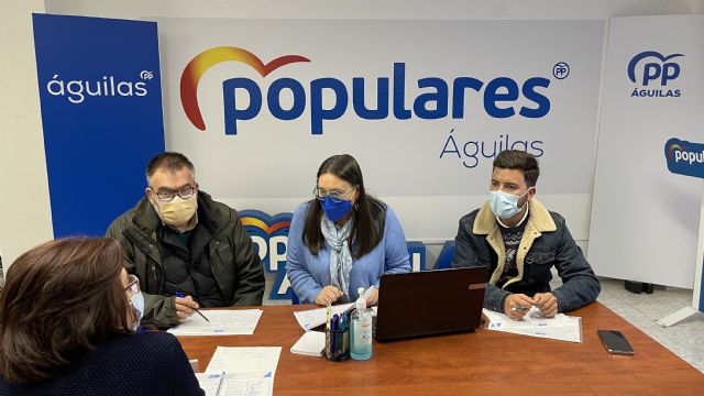 El PP de Águilas está recogiendo avales para la candidatura de Alberto Nuñez Feijóo a presidir el Partido Popular
