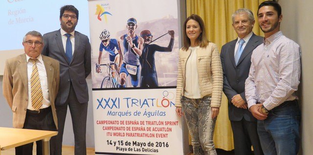 El Triatlón 'Marqués de Águilas' reunirá a más de 2.000 participantes de toda España y supondrá la ocupación hotelera total del municipio