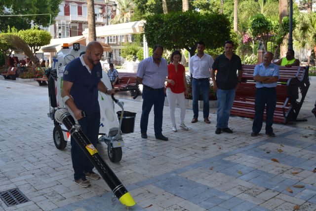 El Ayuntamiento prosigue con las pruebas de maquinaria de limpieza viaria encaminadas a renovar toda la flota actual