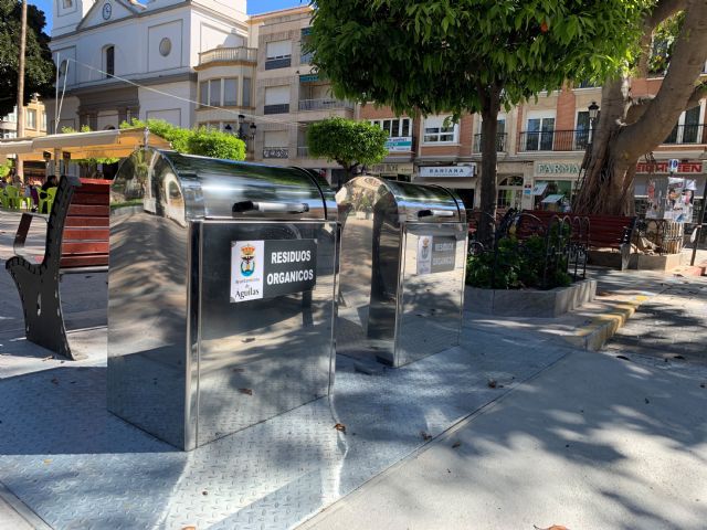 La Plaza de España estrena nuevos contenedores soterrados