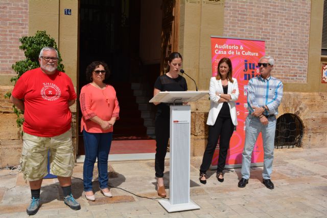 El Ayuntamiento de Águilas pide el compromiso unánime de todas las administraciones en el Día Internacional de la LGTBIfobia
