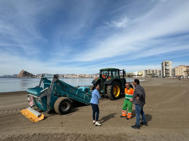 El Ayuntamiento ultima la puesta a punto de las playas de cara a Semana Santa