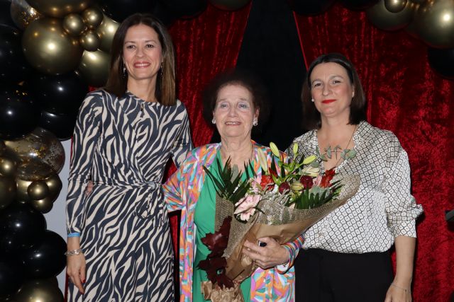 Juana González es nombrada presidenta de honor del Centro Municipal de la Tercera Edad