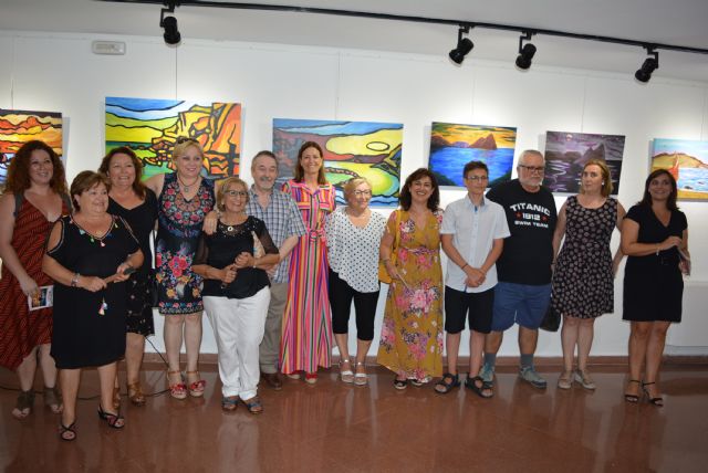 Artistas locales muestran sus trabajos en la exposición colectiva Expo-18