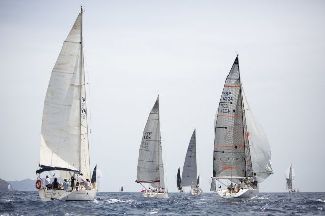 Saleroso 2.0 se proclama campeón absoluto de la XII regata solidaria carburo de plata
