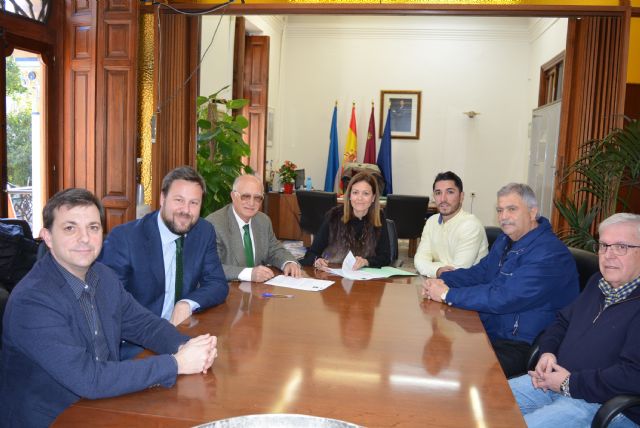 Estrella de Levante suscribe un convenio de colaboración con el Ayuntamiento de Águilas para el patrocinio de las fiestas de la localidad