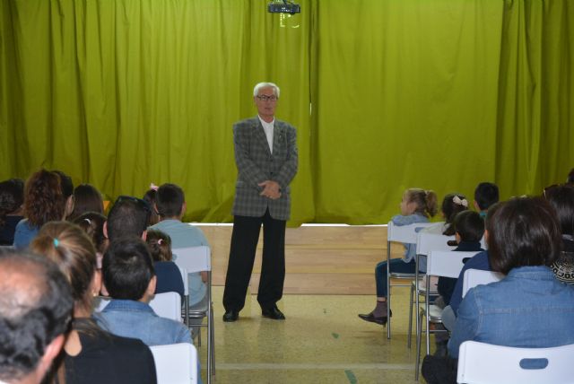 El colegio Joaquín Tendero suma un salón de actos a las instalaciones del centro