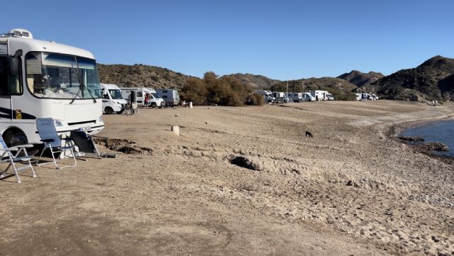 El PSOE no cumple con la Ordenanza Municipal que regula las zonas de estacionamiento de autocaravanas
