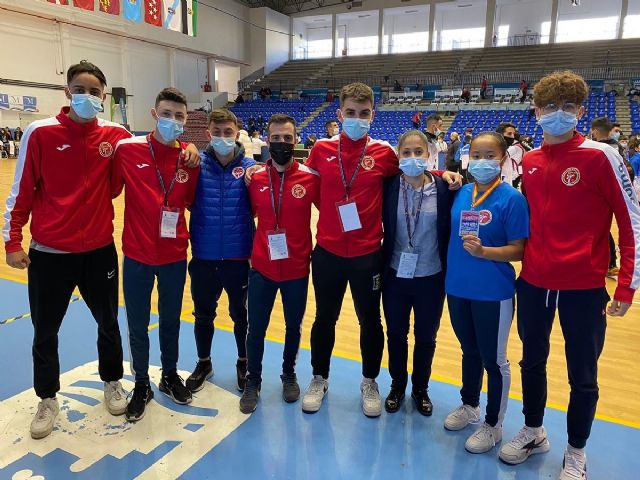 Los karatekas aguileños dejan alto el pabellón en el campeonato de Málaga