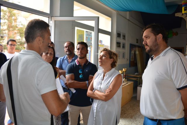 El edil de Educación lamenta que la Consejería retrase al próximo curso parte del compromiso adquirido con el AMPA del colegio Mediterráneo